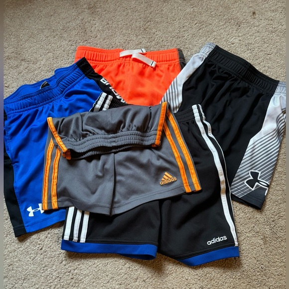 Lot (5) of Boy’s athletic shorts sizes 4&5 - Picture 2 of 2